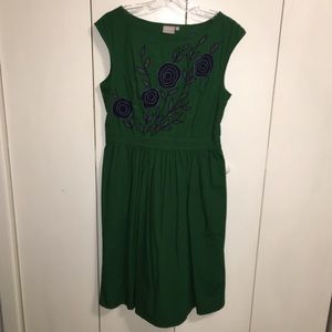 🚨 Donating 11/17 - Green eshakti Dress